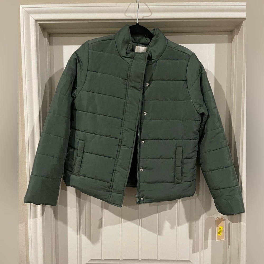 NEW - Copper Key Puffer Jacket (Juniors Size Medium)